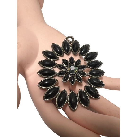 The Unbranded Brand Jewelry - Pendant For Necklace Black Beads Silver Tone Blooming Flower Petals 2.5 "